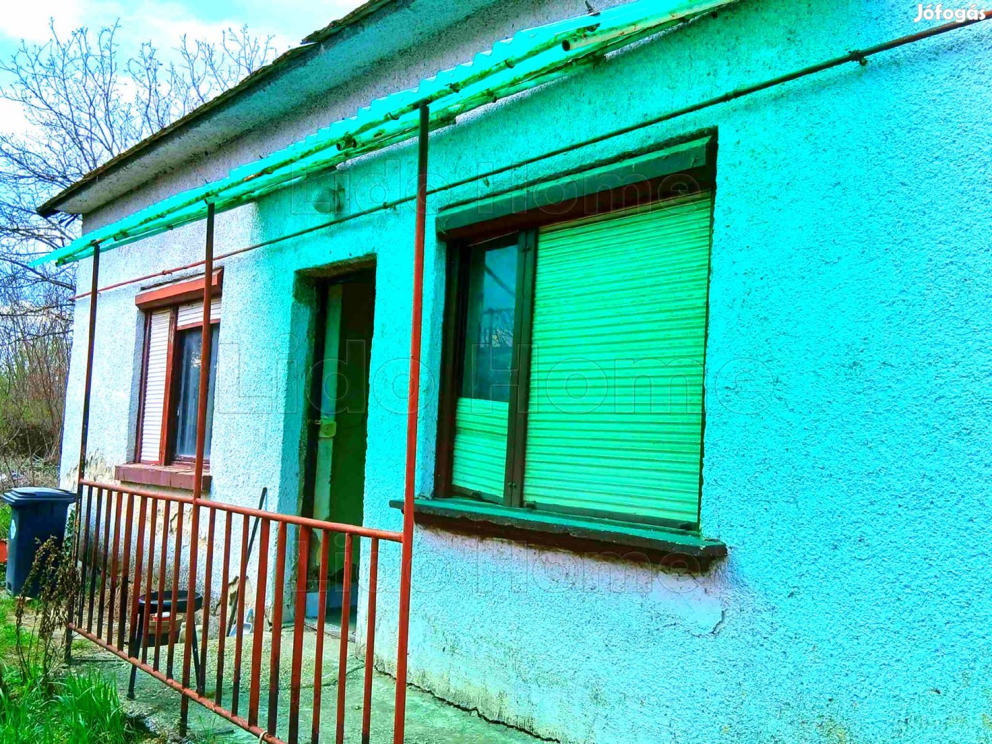 Ács felújítandó családi ház eladó!