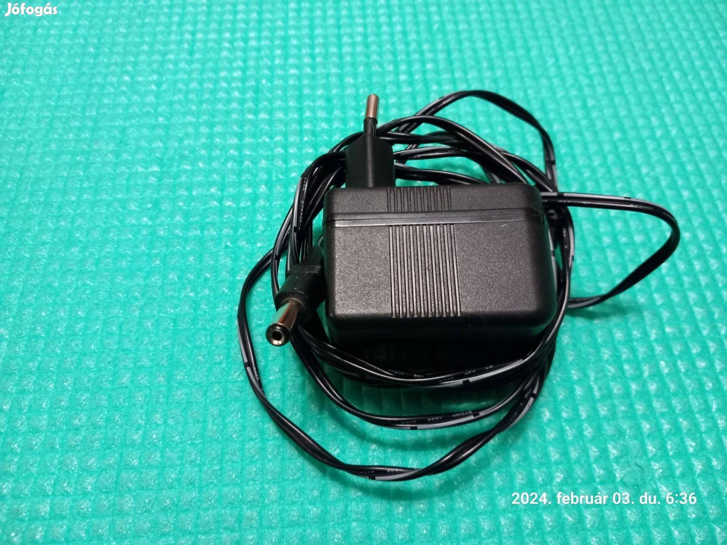 Adapter 9 V, 300 mA