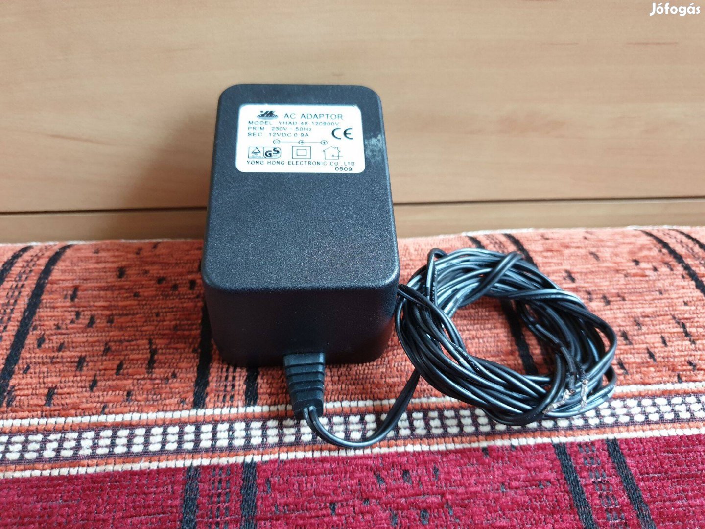 Adapter AC-DC táp 12V DC 900mA hibátlan AC/DC (csatlakozó nélkül)