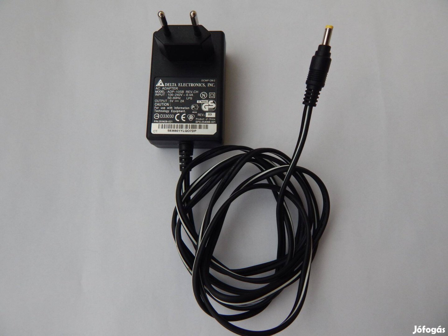 Adapter Töltő Acdc Out 5V 2 Amper ADP-10SB Delta Electronics