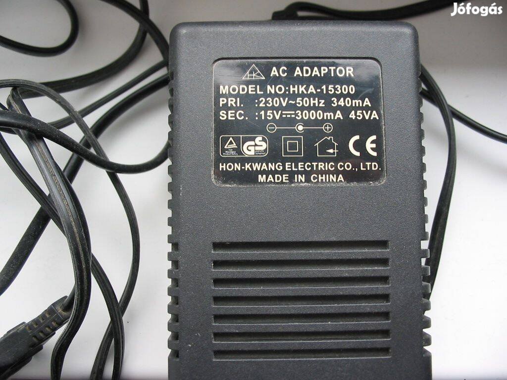 Adapter (tápegység) 15V 3A 45VA