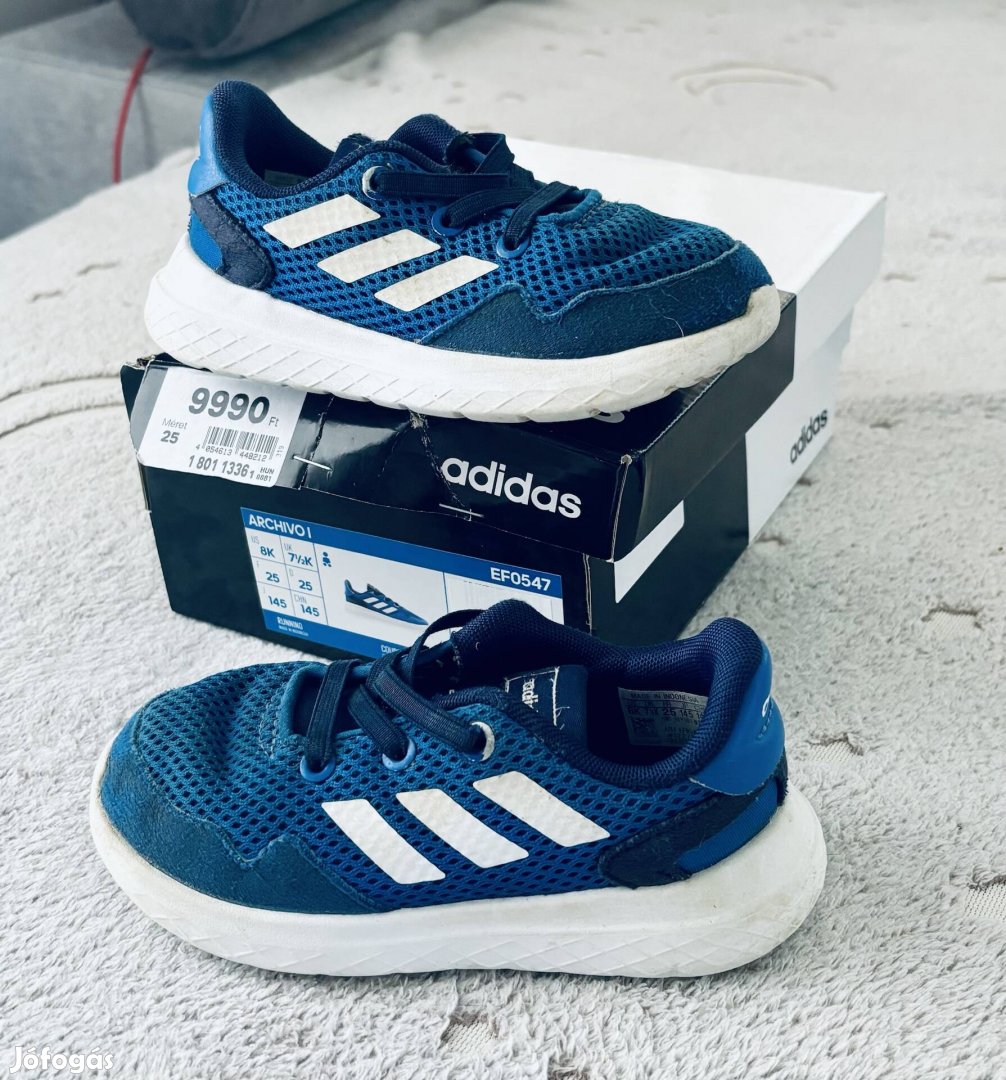 Adida kisfiú cipő, 25-ös