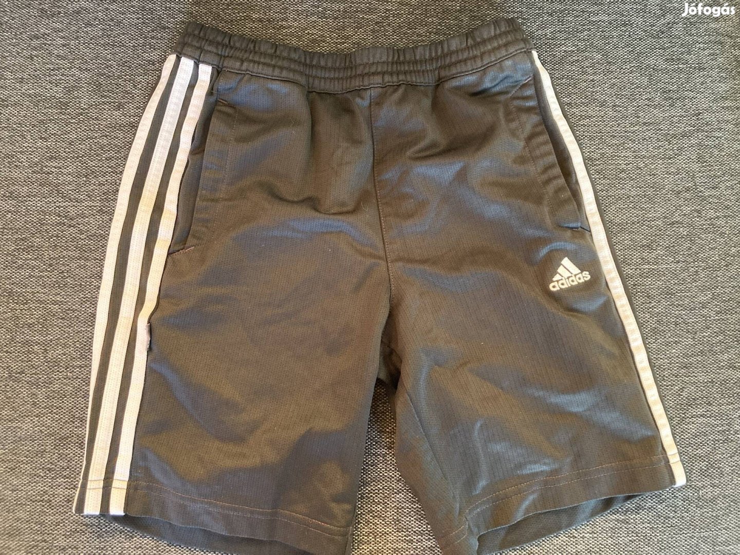 Adidas 140es rövidnadrág