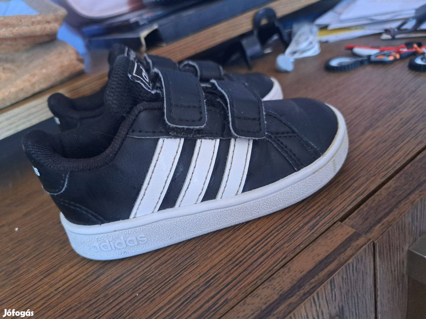 Adidas 21 kiscipő