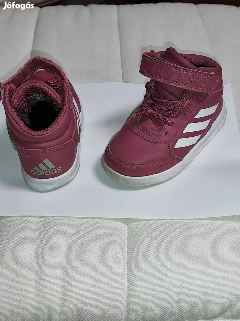 Adidas 25-ös kislány cipő