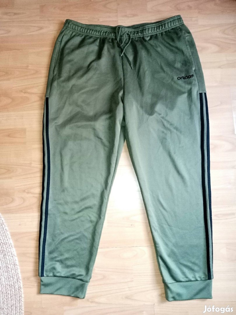 Adidas 2XL- es melegítő nadrág 