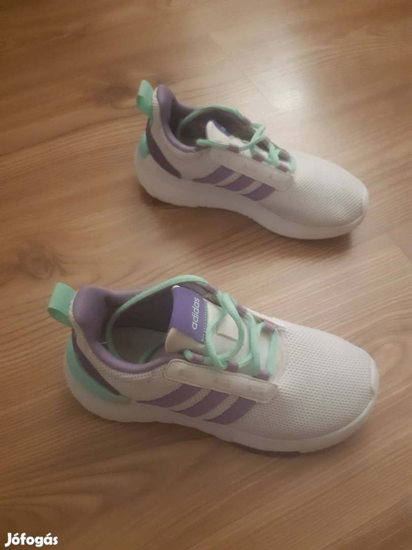 Adidas 32-es cipő