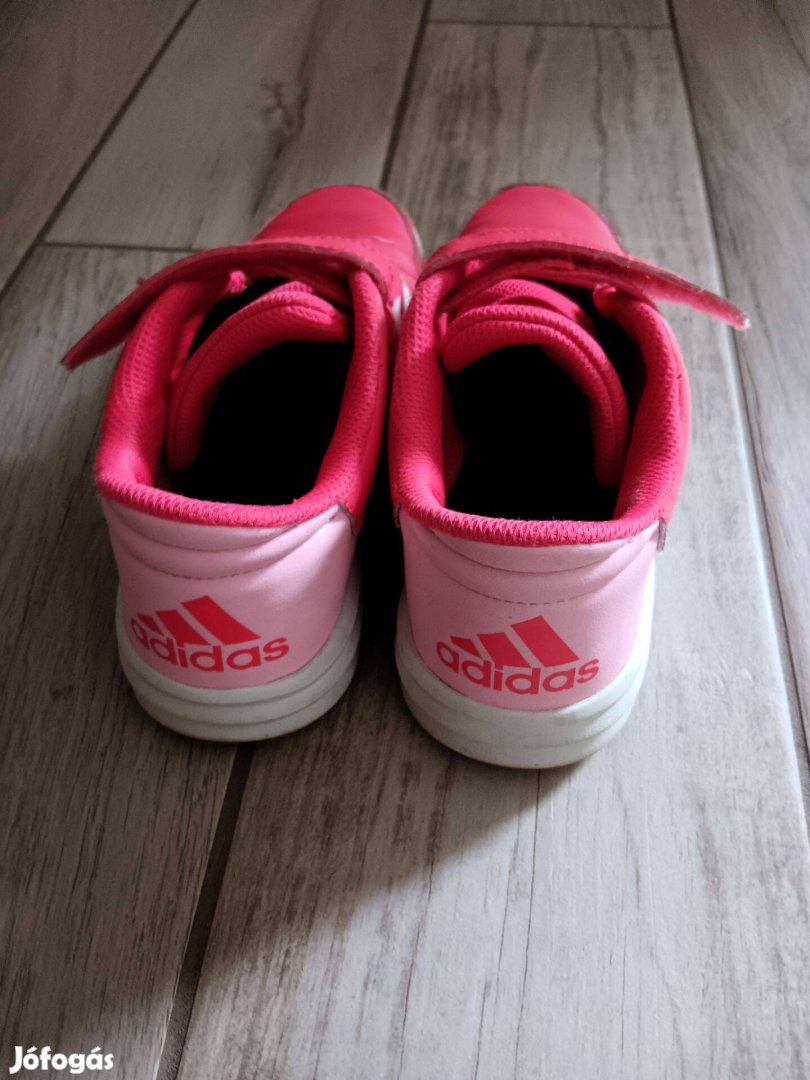 Adidas 32 kislány sportcipő