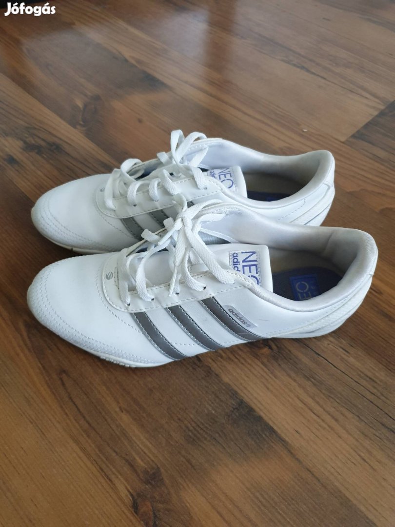 Adidas 38 cipő