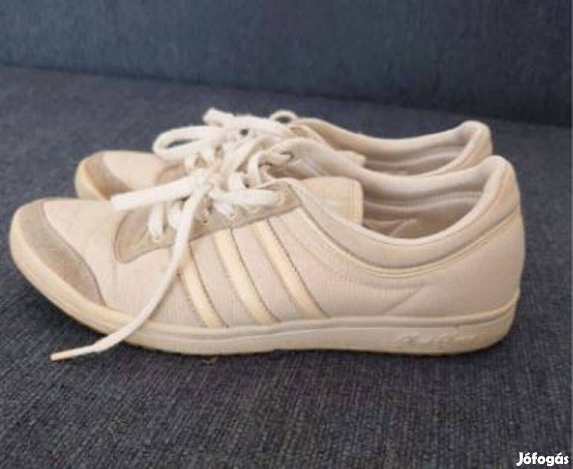 Adidas 38 cipő, alig használt