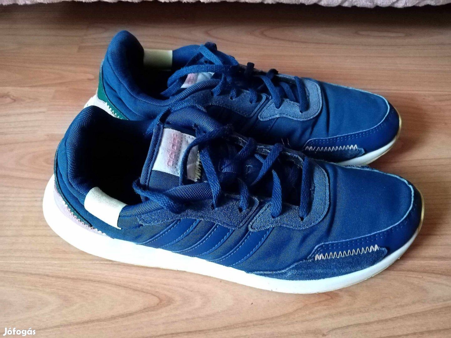 Adidas 40-es sportcipő