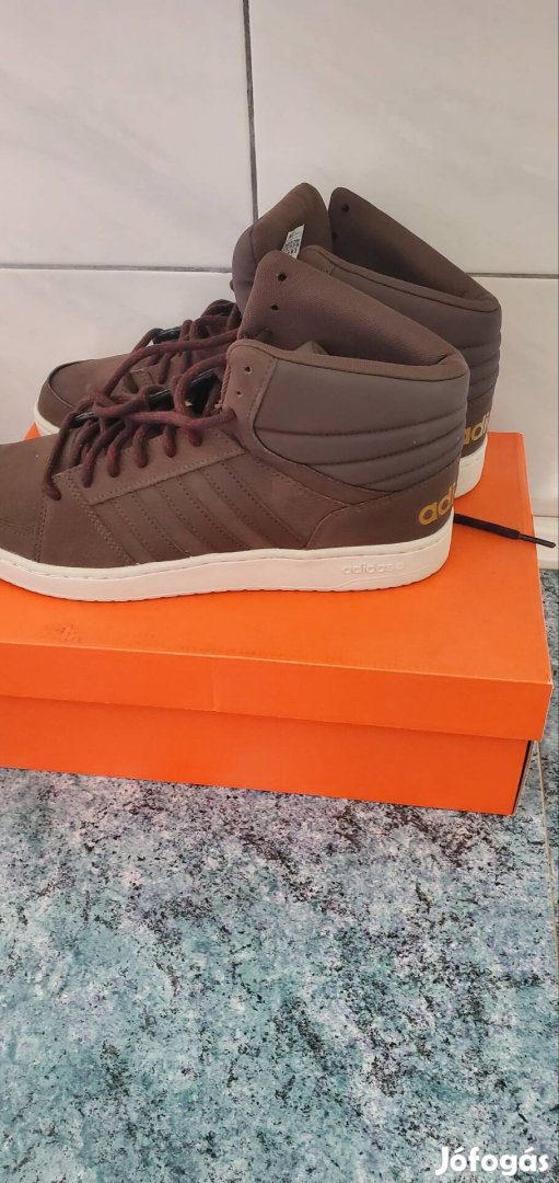 Adidas 44- és cipo.