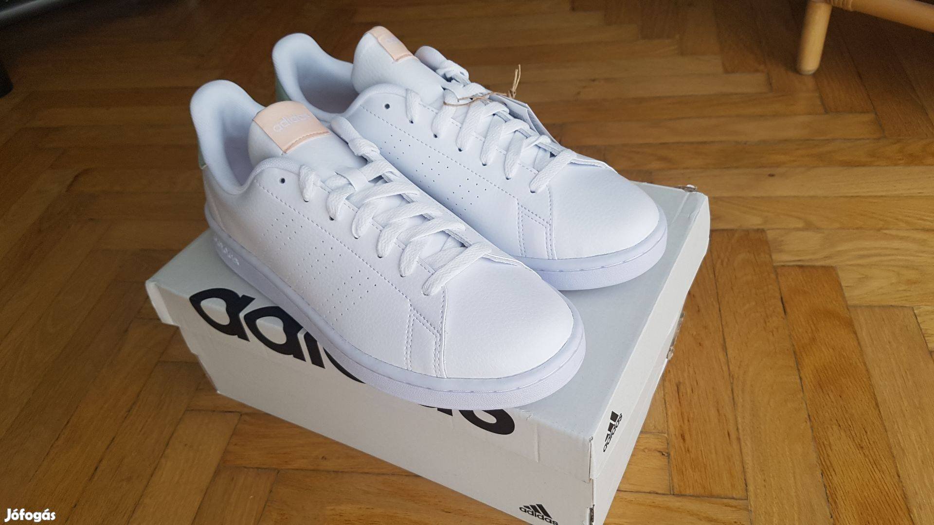 Adidas Advantage fehér cipő