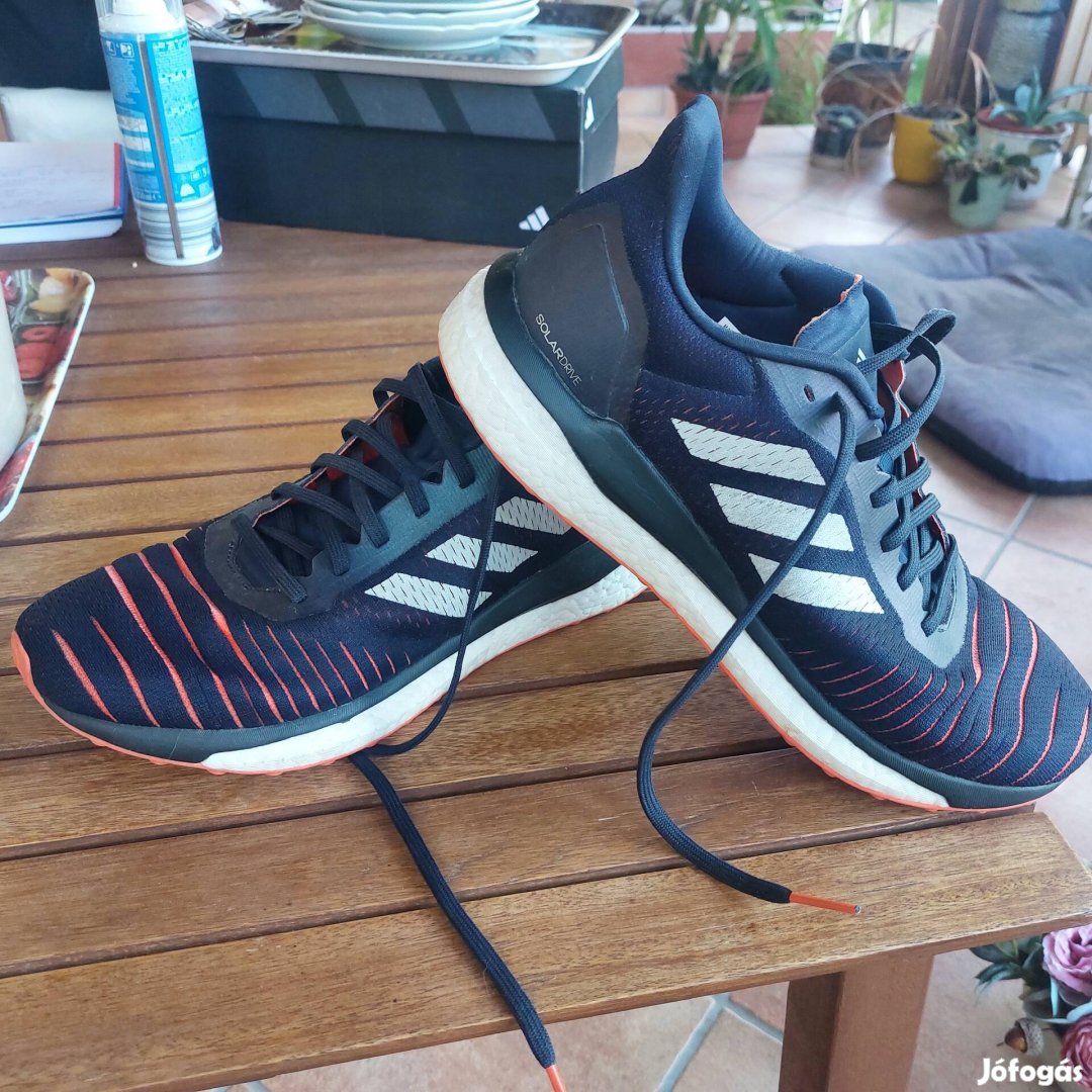 Adidas Boost Solardrive futócipő 43 13