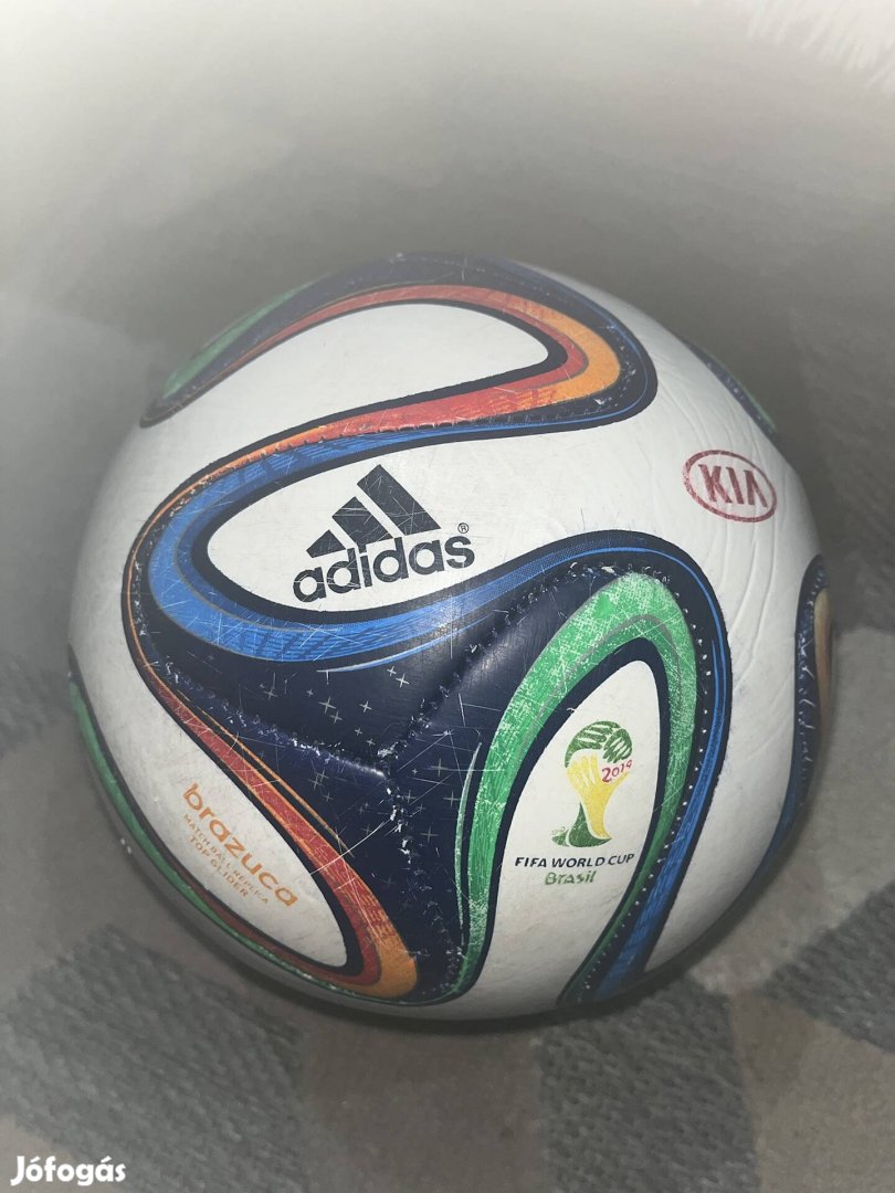 Adidas Brazuca labda