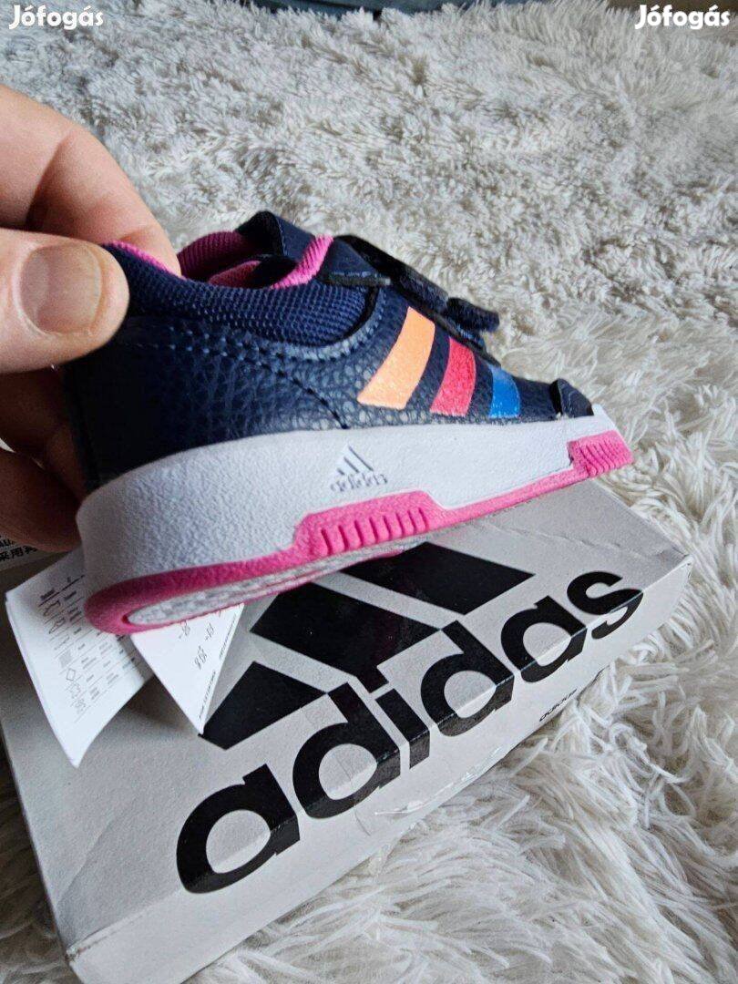 Adidas Cipő Tensaur gyerek cipö új dobozos 22 es méret 12, 5cm belsö