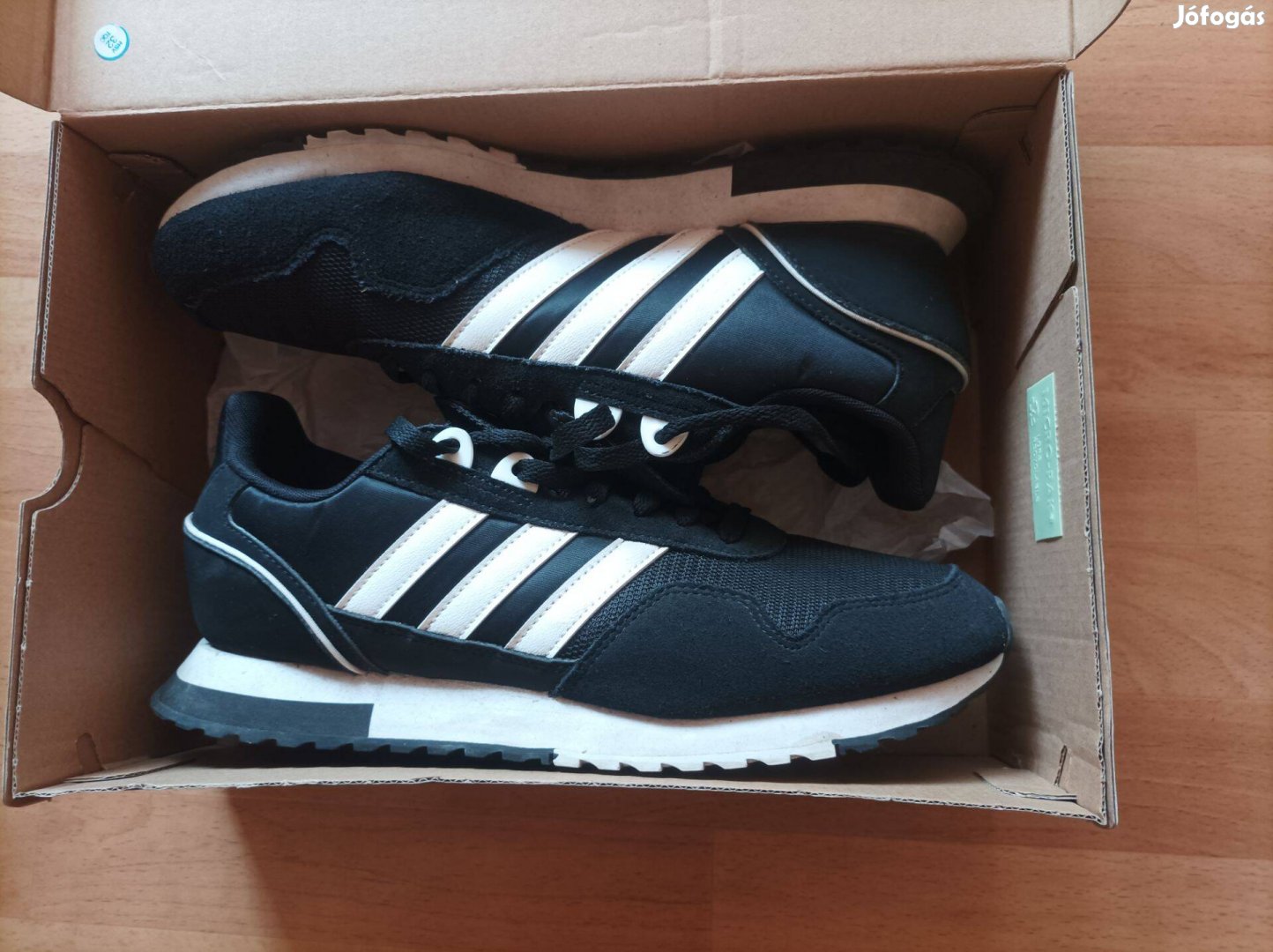 Adidas FY8040 futócipő 44