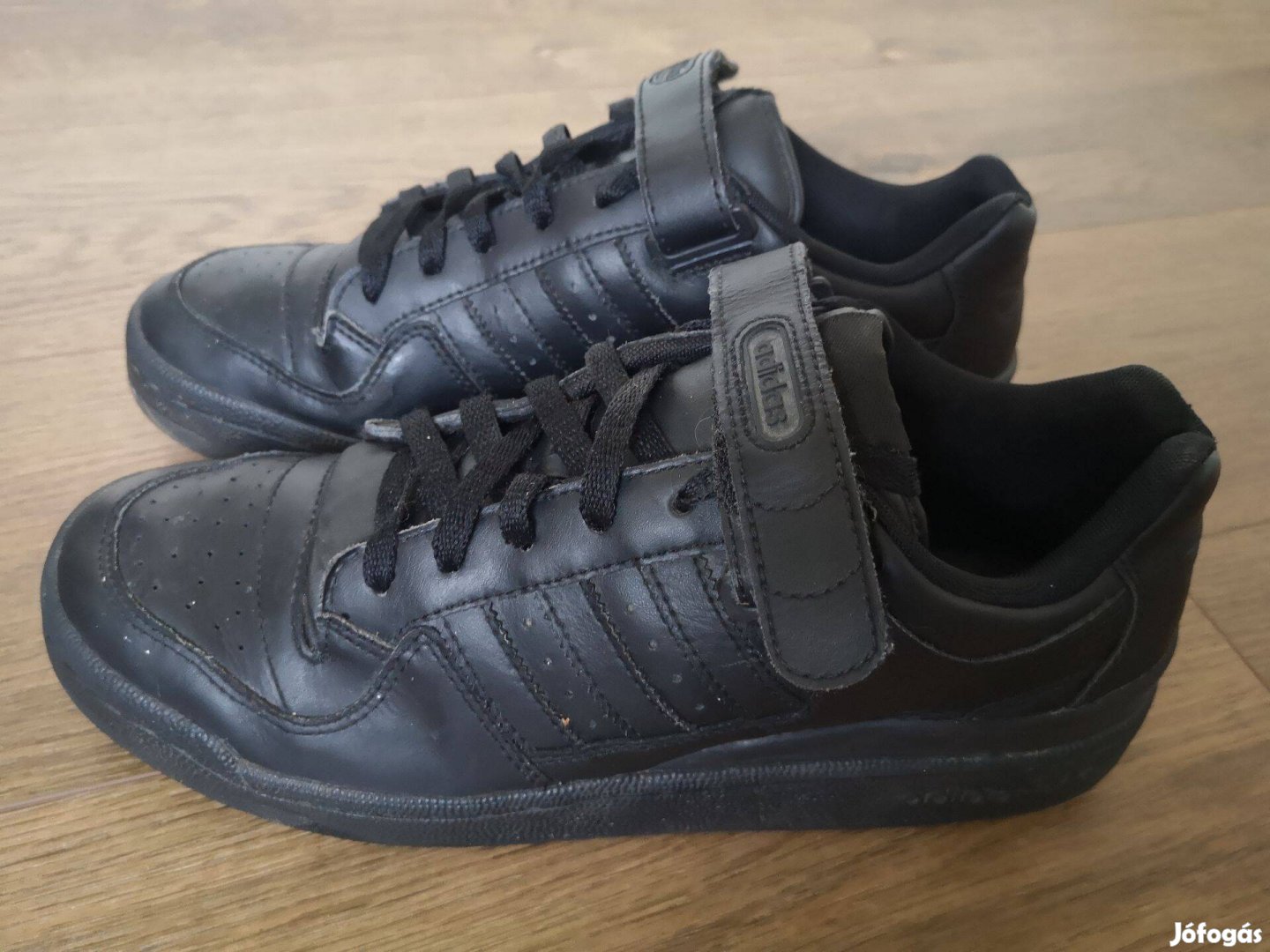 Adidas Forum Low cipő 44 méret