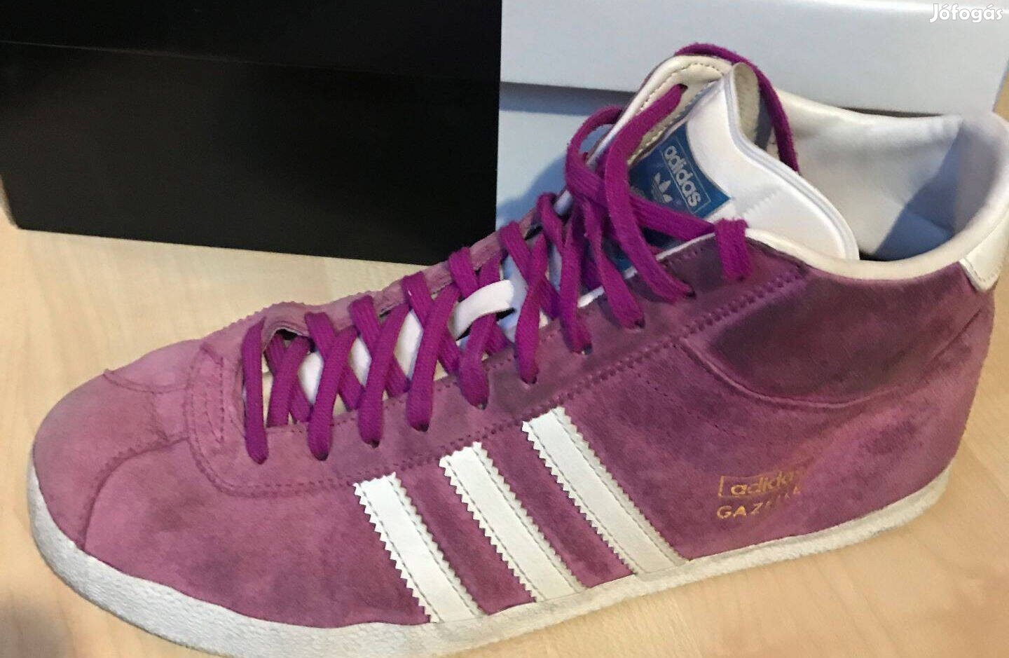 Adidas Gazelle női cipő (39 1/3-os méretben)