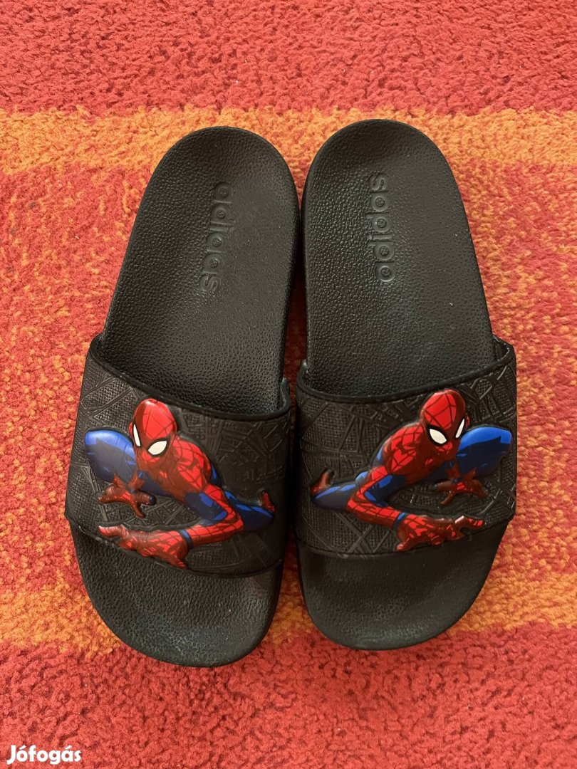 Adidas,Marvel papucs 34