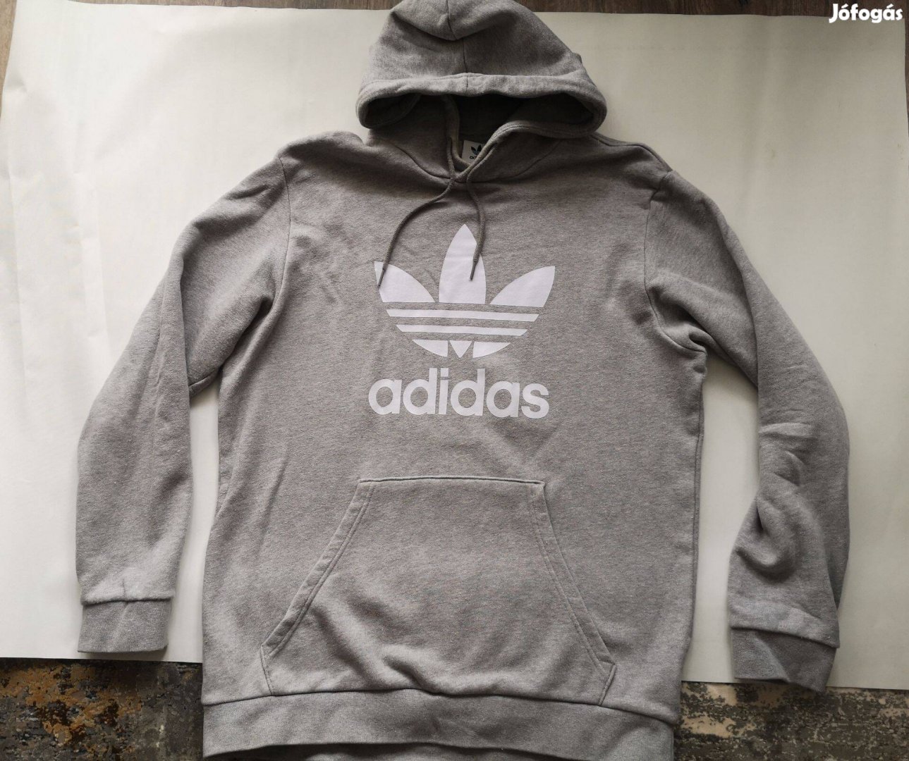 Adidas Originals kapucnis pulóver L méretű