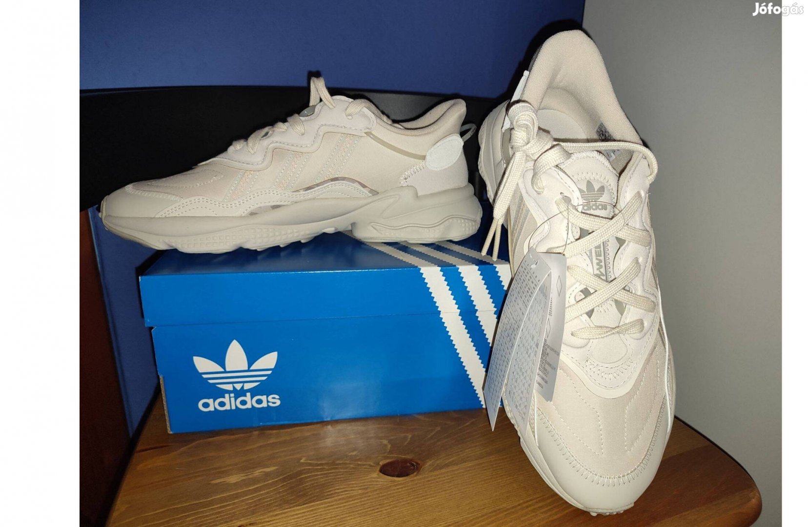 Adidas Ozweego fehér cipő új címkés (42)