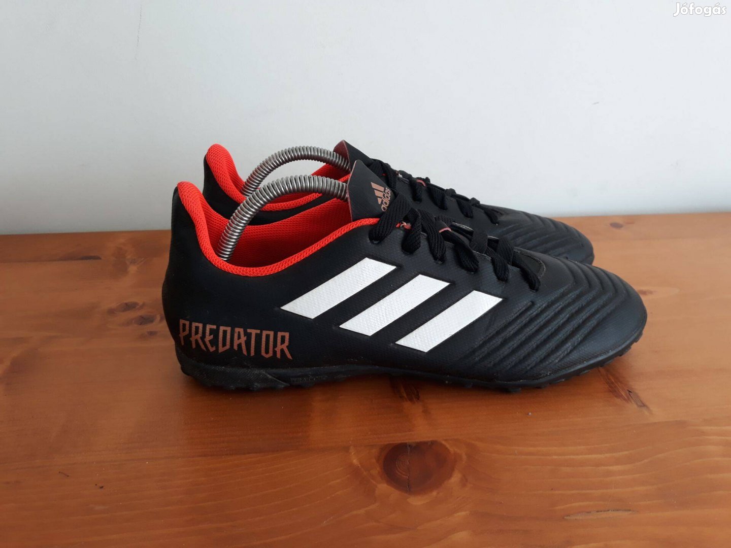 Adidas Predator cipő 44 2/3 focicipő 44-es műfüves műfű