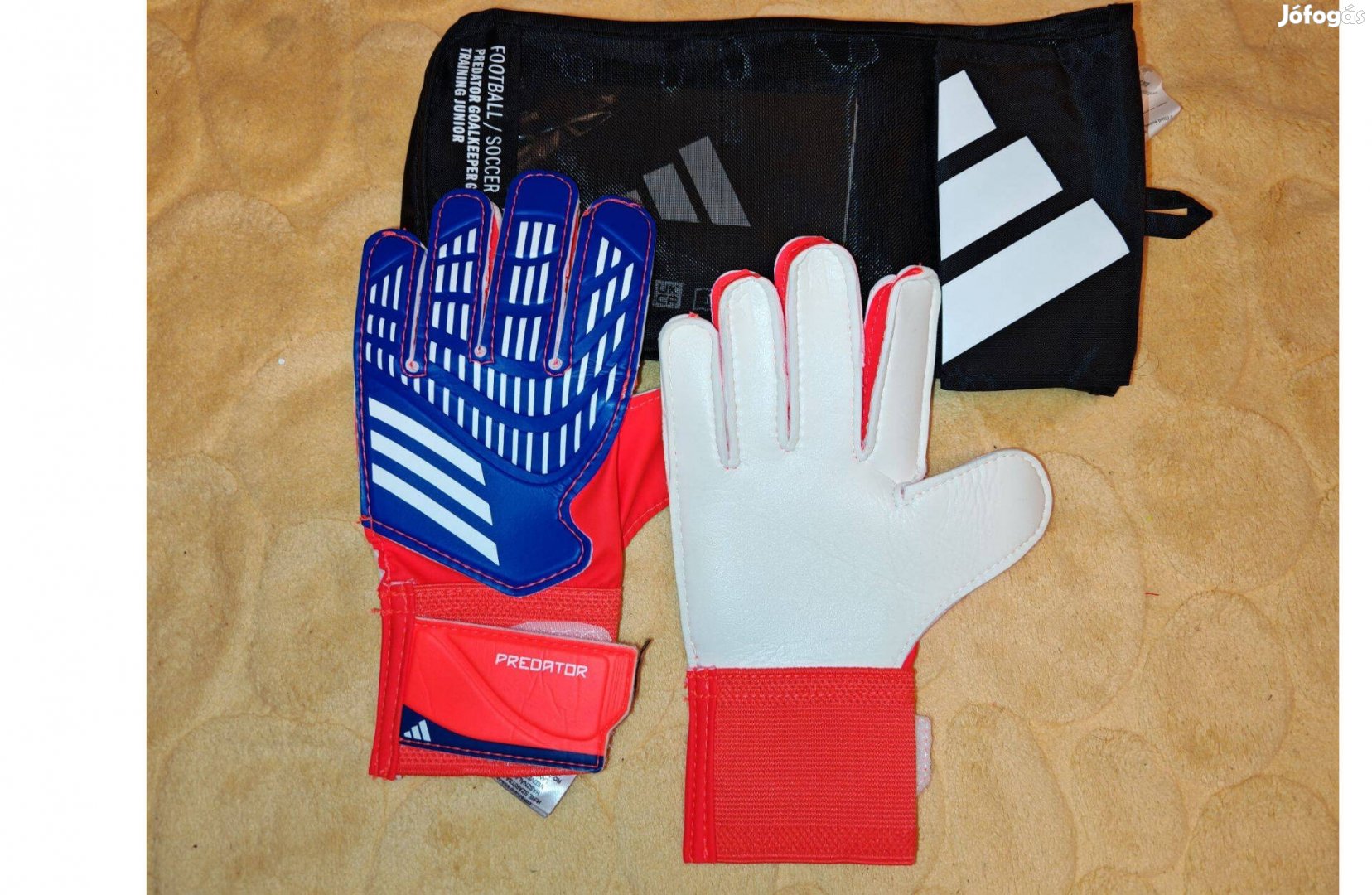 Adidas Predator gyerek kapuskesztyű lila piros fehér táska