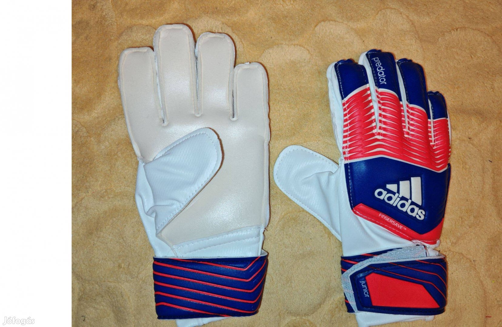 Adidas Predator lila piros ujjmerevítős gyerek kapuskesztyű (4-es)
