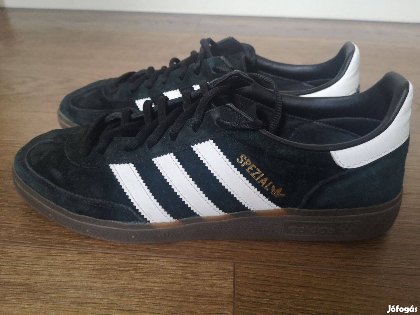 Adidas Spezial cipő 43 1/3 méretű