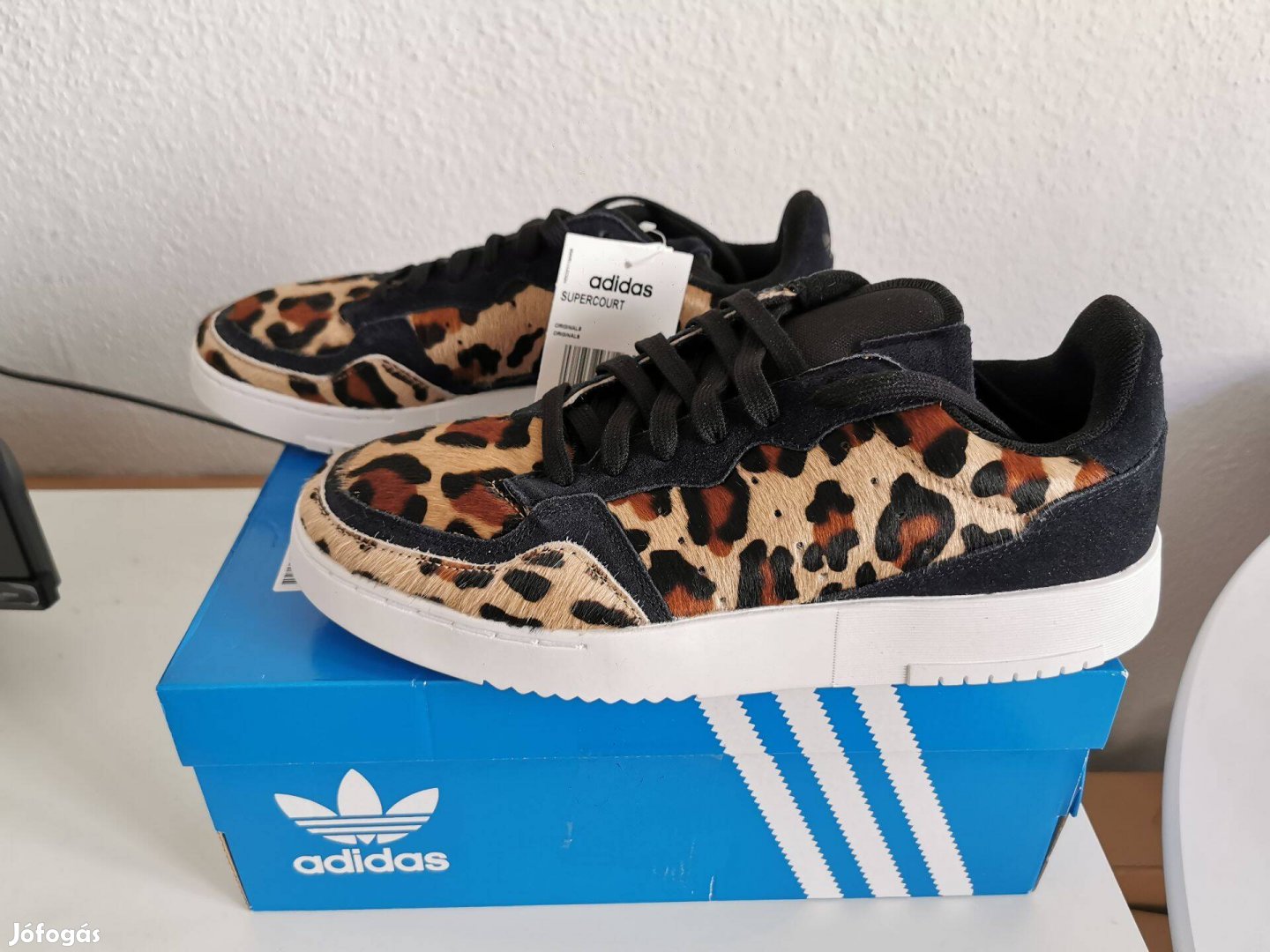 Adidas Supercourt cipő, 42 méret, új, címkés