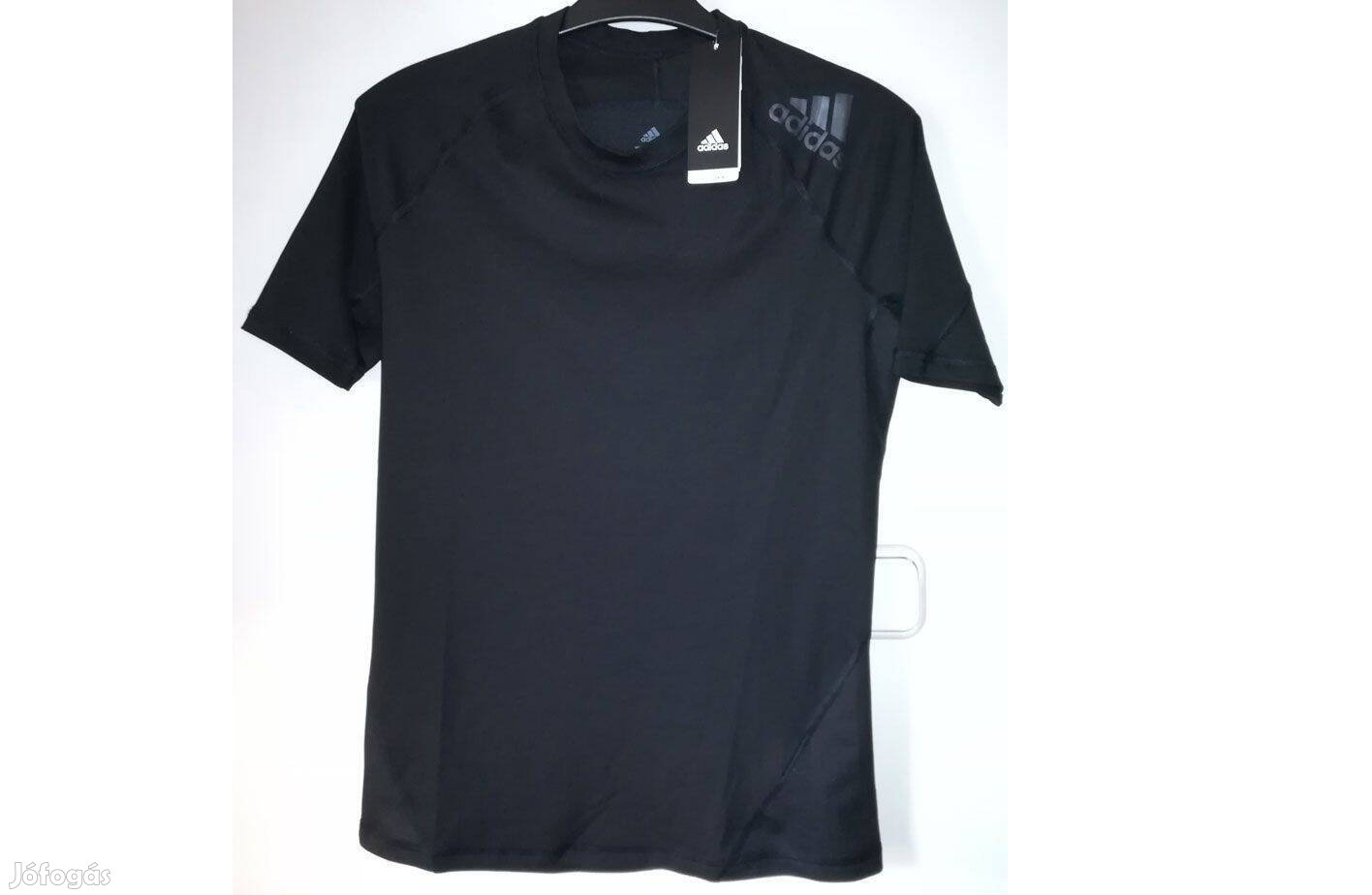Adidas Techfit fekete aláöltözet (M-es)