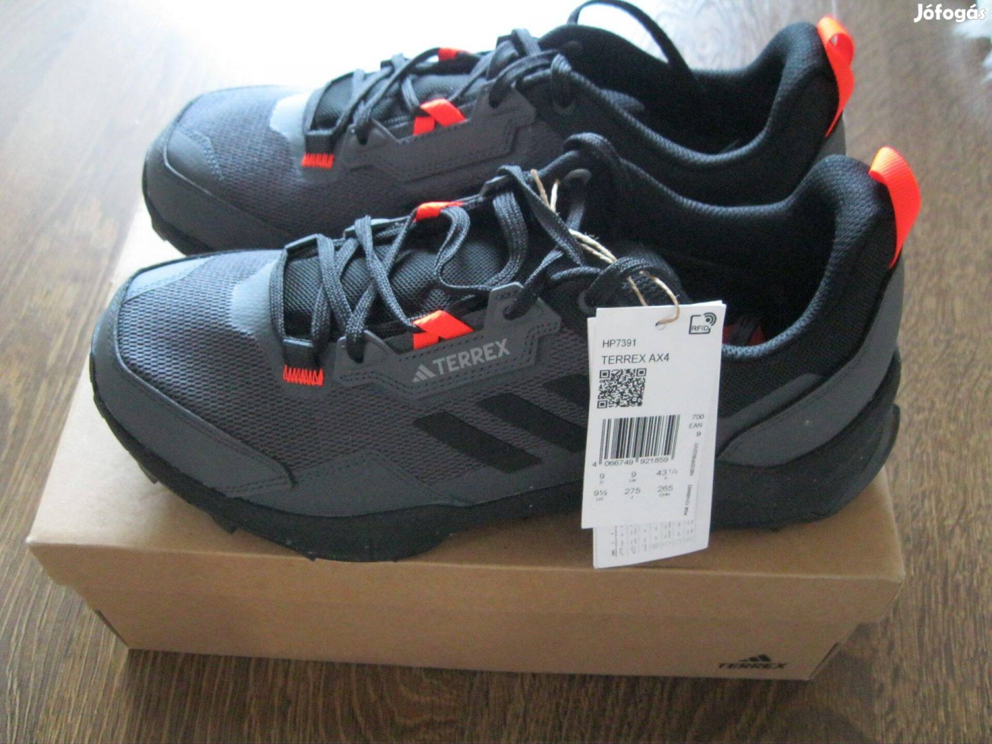 Adidas Terrex AX4 férfi túracipő 43 1/3 méretű