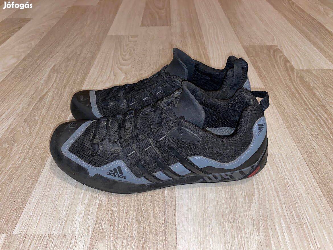 Adidas Terrex Swift Solo túracipő 44 2/3 -os