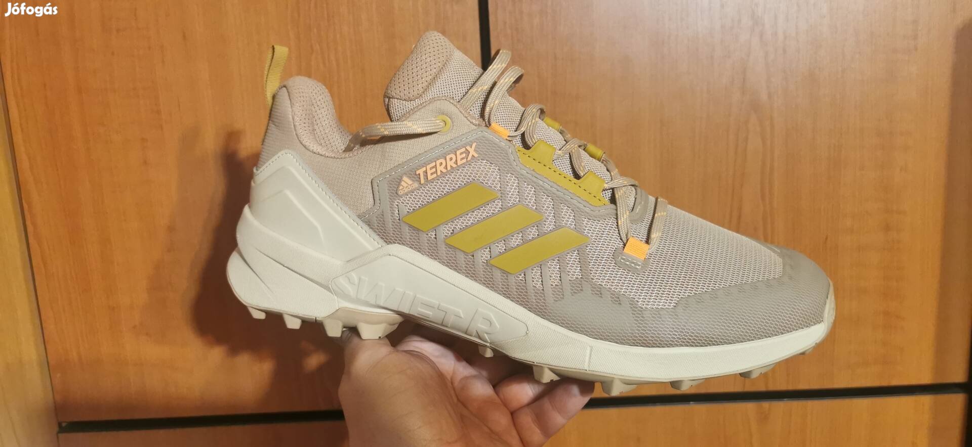 Adidas Terrex túra cipő 47.