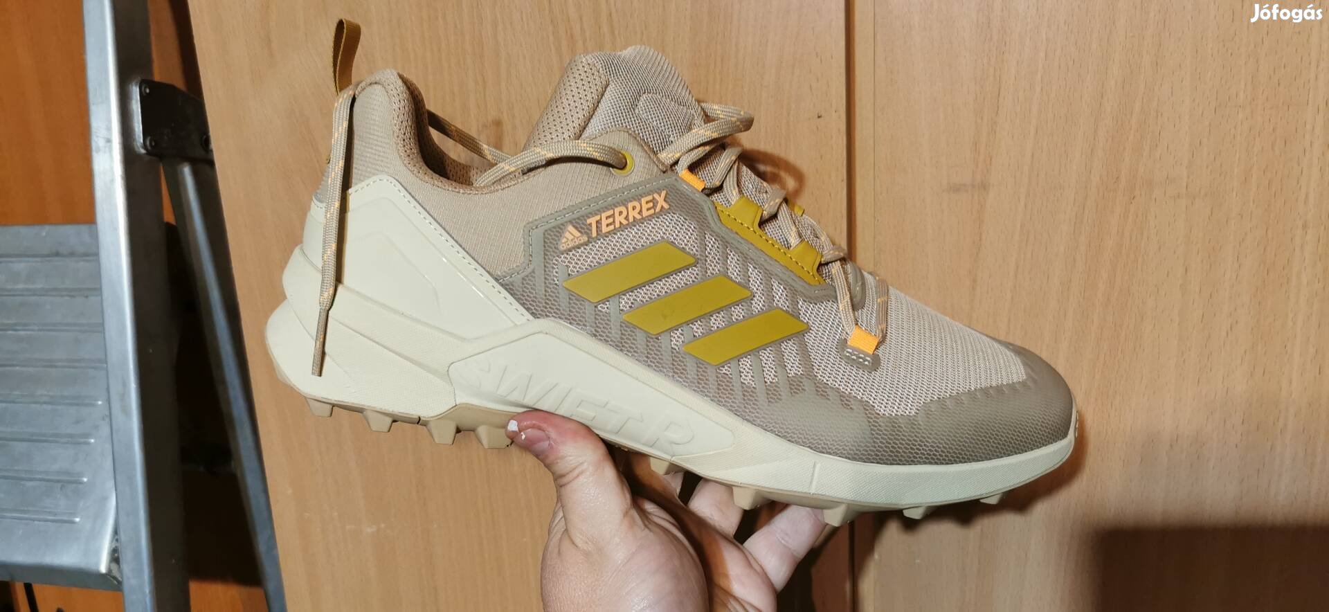 Adidas Terrex túra cipő 48.