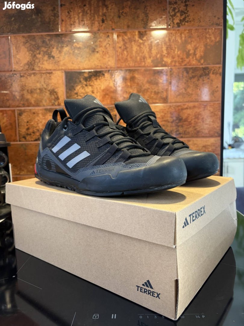 Adidas Terrex túracipő