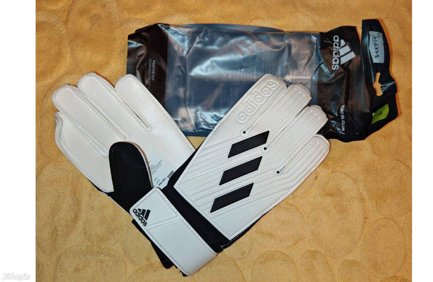 Adidas Tiro GL Club J fehér gyerek kapuskesztyű 7-es