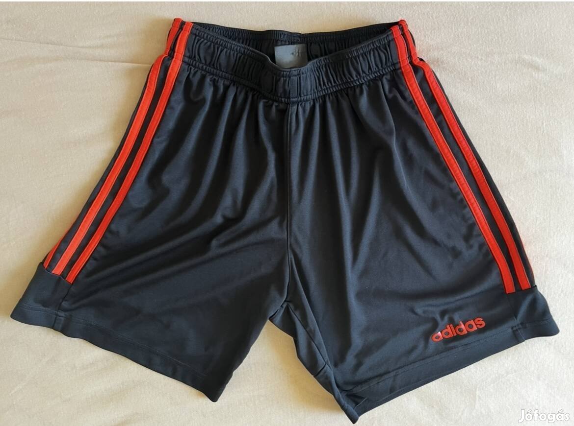 Adidas Új ferfi rövidnadrág S