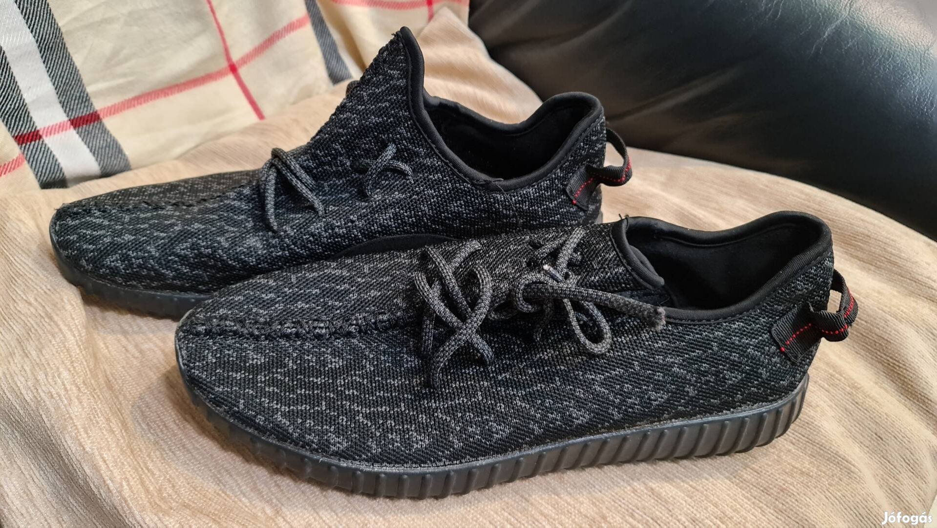 Adidas Yeezy cipő (44) eladó!