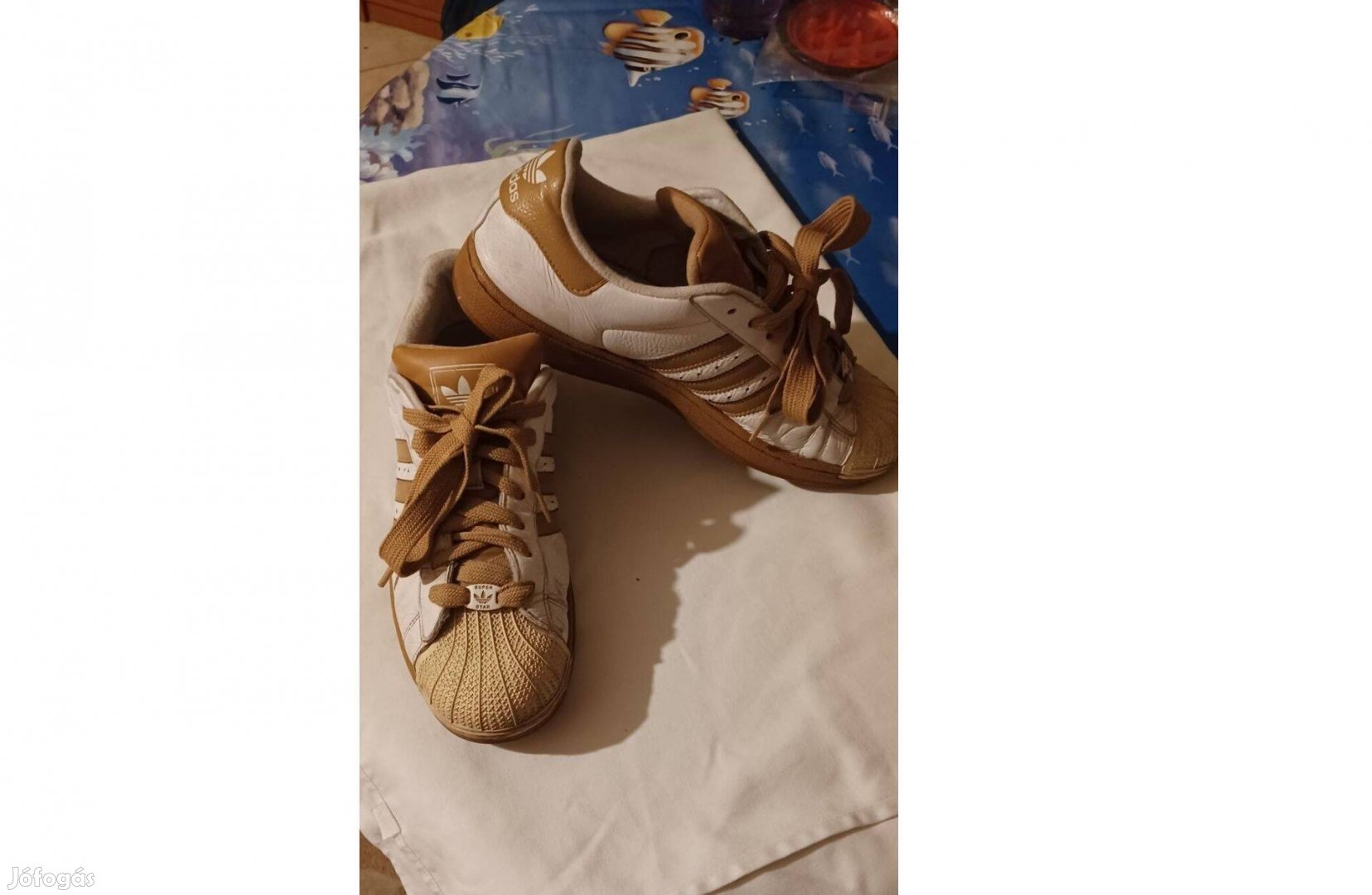 Adidas "Super Star " Bőr edzőcipő eladó- 45-45,5 méret