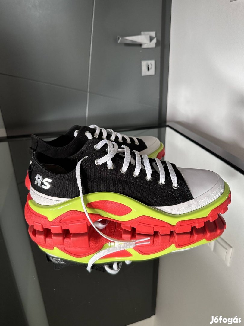 Adidas × Raf Simons Detroit runner design sneaker