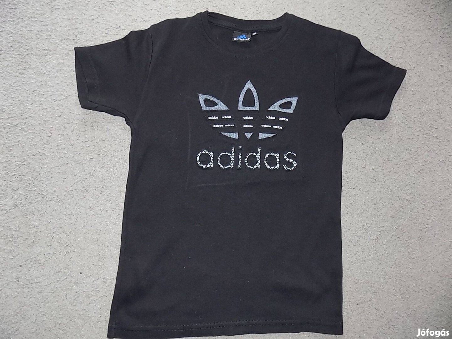 Adidas, fekete póló ,152-es méret