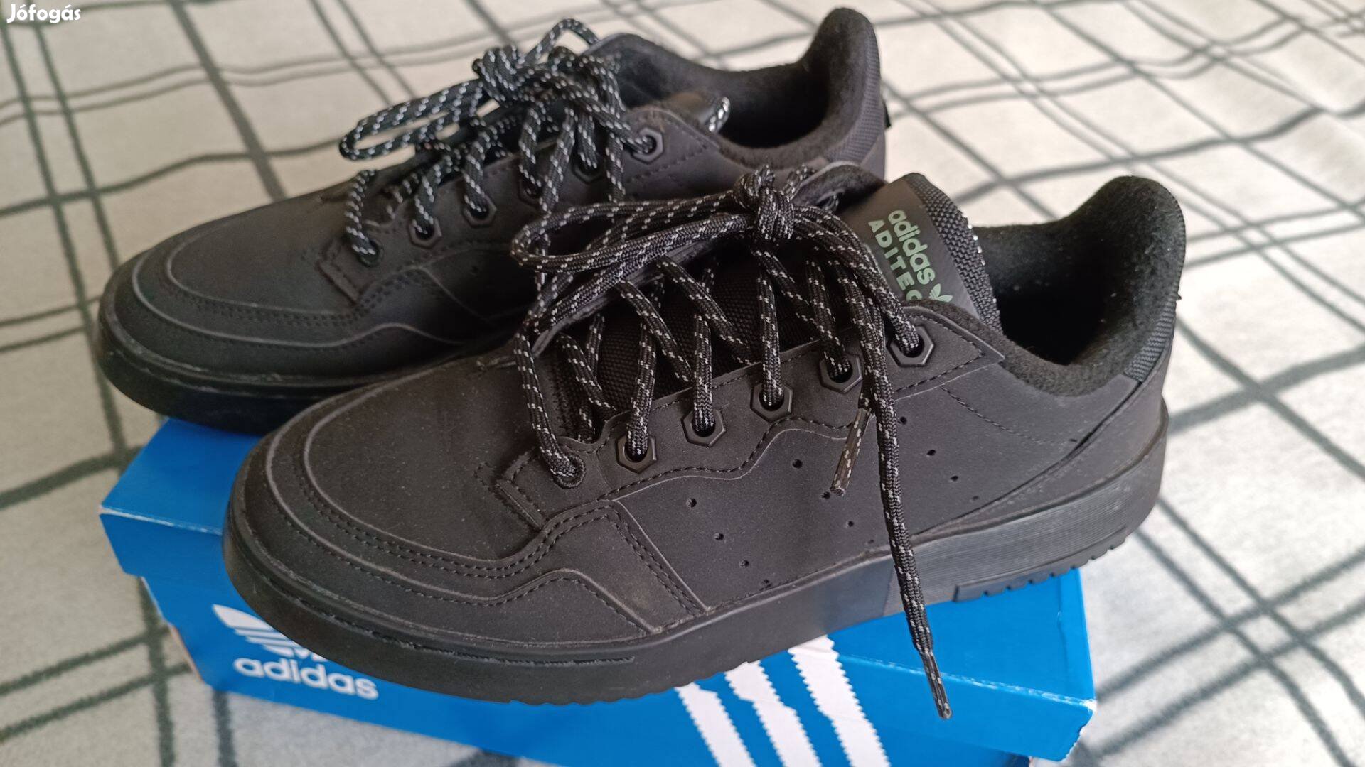 Adidas, új 38,5 unisex edzőcipő