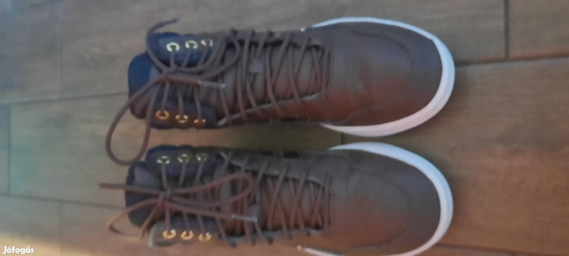 Adidas bélelt cipő 41 1/3