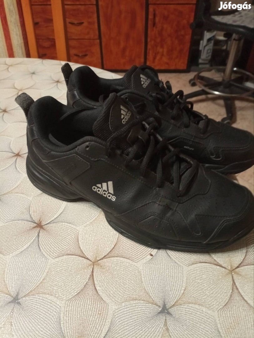 Adidas bőr sportcipő