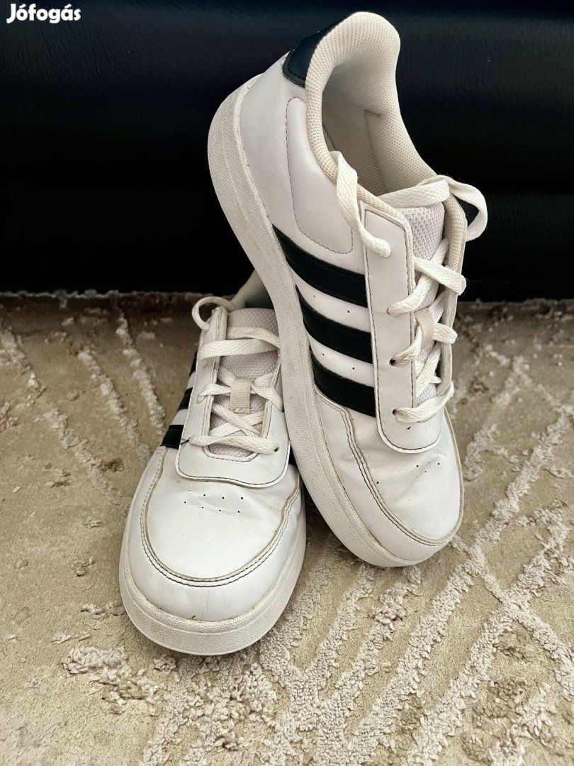 Adidas cipő 36