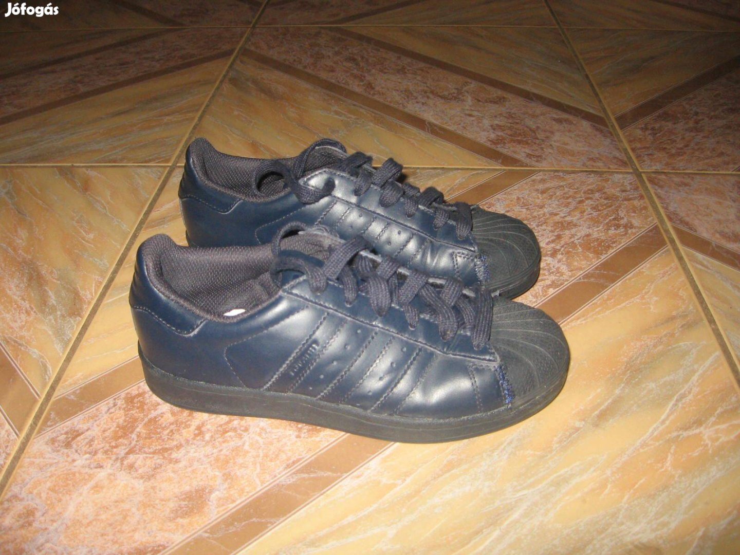 Adidas cipő 36-os