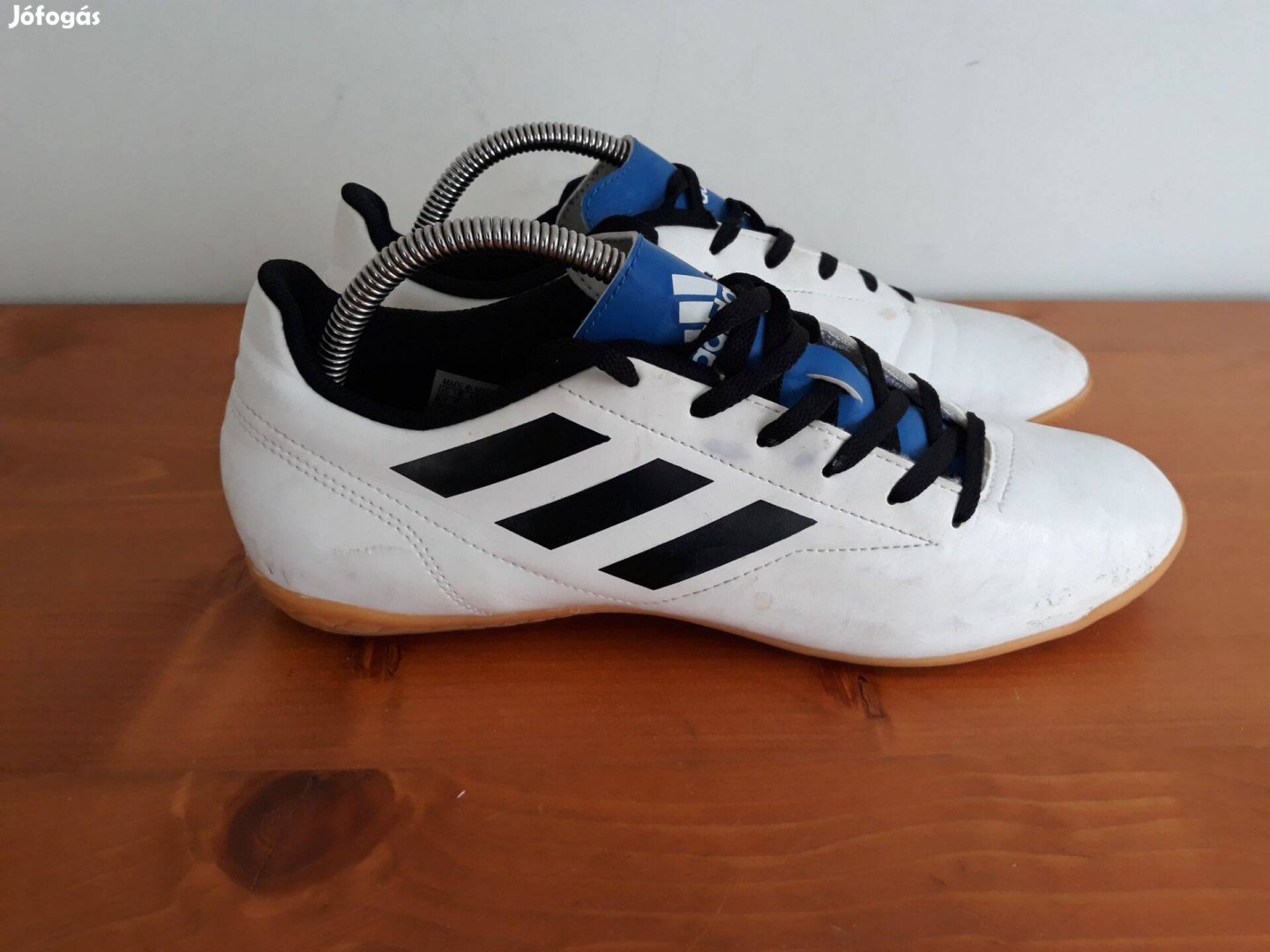 Adidas cipő 42 teremcipő focicipő 42-es