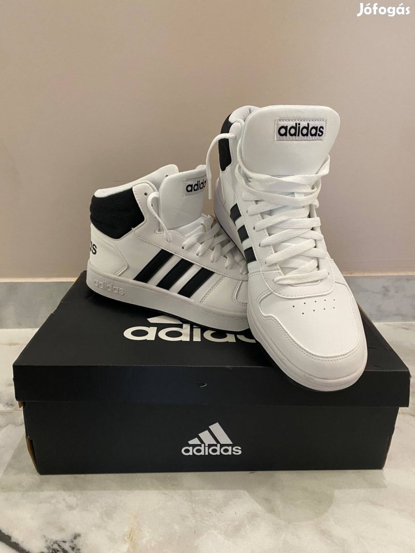 Adidas cipő 44